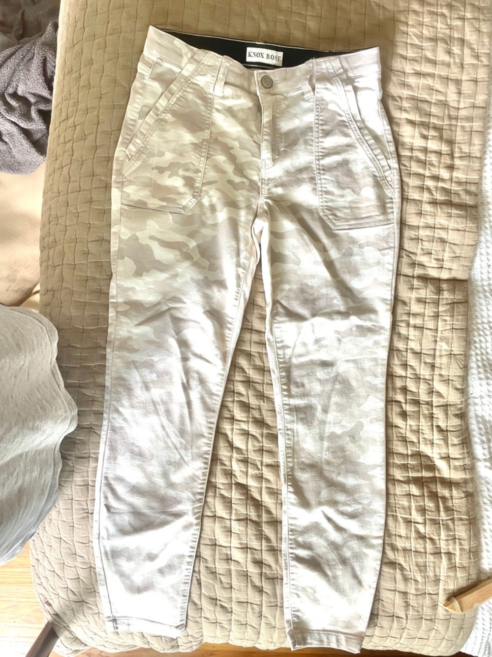 Knox Rose Neutral Camo Slim Ankle Pants